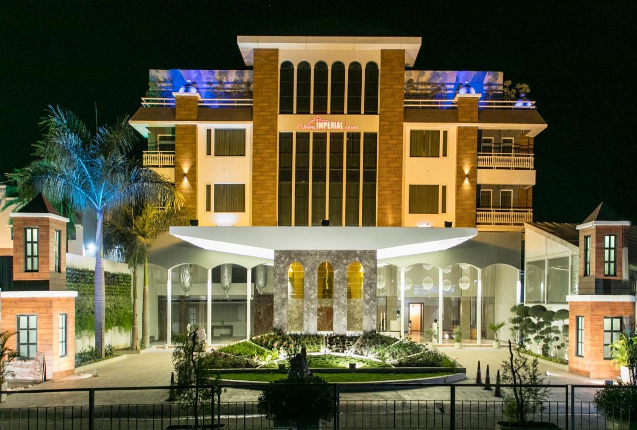 The Imperial Grand Hotel Ujjain Exterior photo